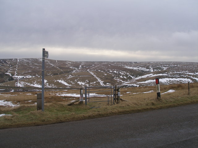 Start of the bridleway to South Nab