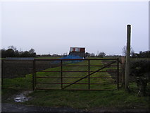 TM2972 : Footpath to Banyards Green & Gorams Mill Lane by Geographer