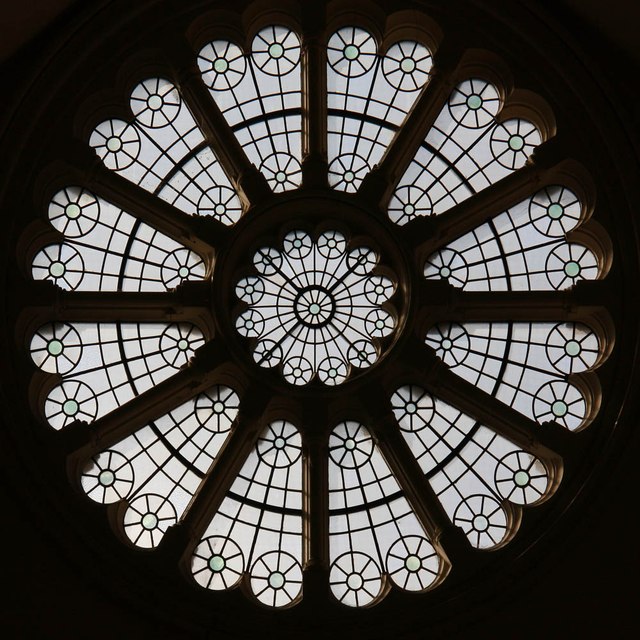Holy Spirit, Narbonne Avenue, Clapham - Rose window