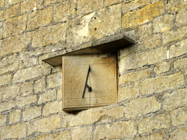 Sundial, Dial House