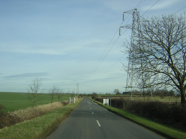 Wide open landscape, between Chawston and Colesden