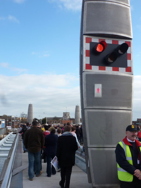 Poole: warning lights on the Twin Sails Bridge