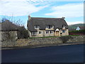 SO9629 : Thatched cottage in Gotherington by Terry Jacombs