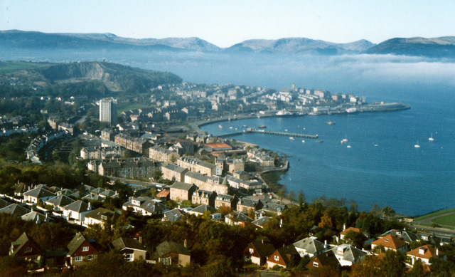 Gourock from Lyle Hill © Thomas Nugent cc-by-sa/2.0 :: Geograph Britain ...