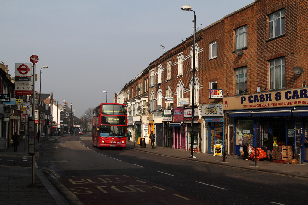 High Road, Willesden © Martin Addison :: Geograph Britain and Ireland