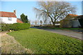 Road past Pound Farm