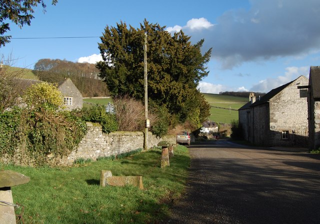 Alsop en le Dale © SMJ :: Geograph Britain and Ireland