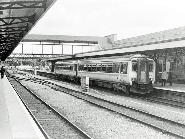 Class 156 at Worcester Shrub Hill Station, 1991