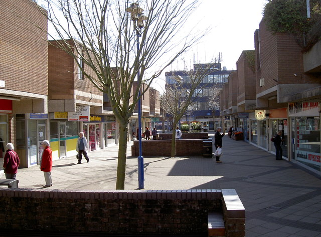 Nailsea Shopping Precinct © Neil Owen Cc By Sa20 Geograph Britain