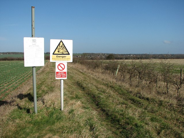 Whitwell Drift: keep out © John Sutton cc-by-sa/2.0 :: Geograph Britain ...