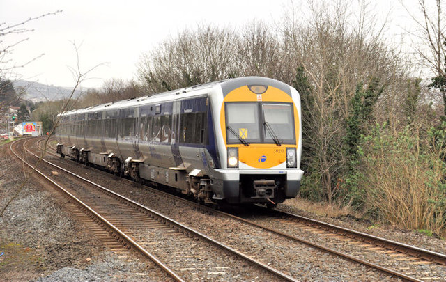 Train, Hilden (2012-1) © Albert Bridge cc-by-sa/2.0 :: Geograph Britain ...