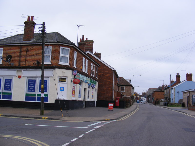 Sizewell Road, Leiston & the Sizewell... © Geographer cc-by-sa/2.0 ...