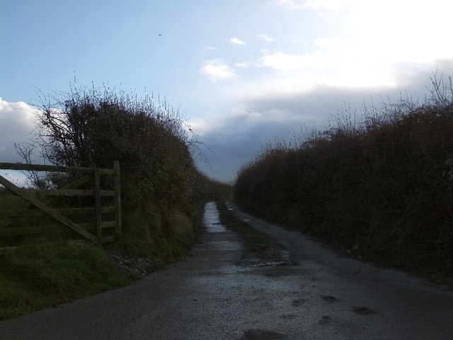 Access road to Hendra Farm