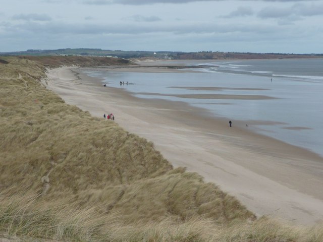 The beach east of Warkworth © Russel Wills cc-by-sa/2.0 :: Geograph ...