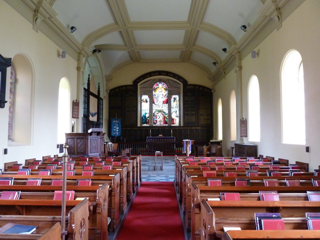 St Anne's Church, Ings, Interior