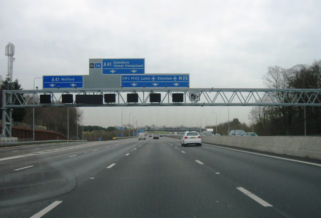 M25, clockwise approaching junction 20 © Alex McGregor :: Geograph ...