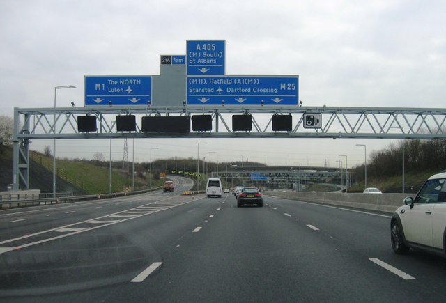 m25-clockwise-junction-21-alex-mcgregor-geograph-britain-and-ireland