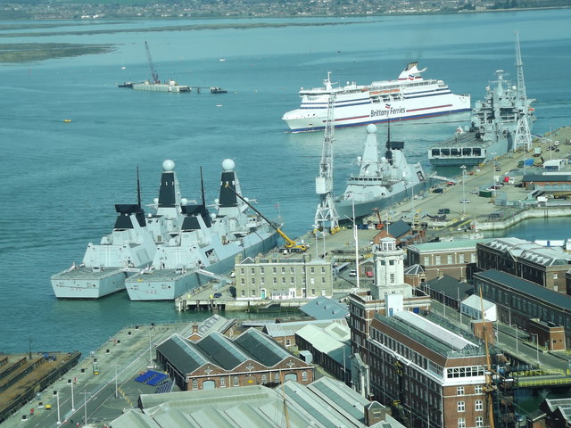 portsmouth-naval-base-colin-smith-geograph-britain-and-ireland