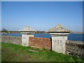 Roughrigg Reservoir [16]