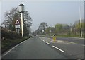 Curious mast on Whitchurch Road