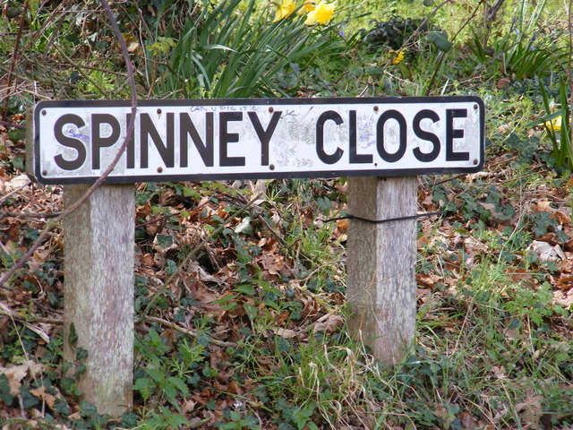 Spinney Close sign