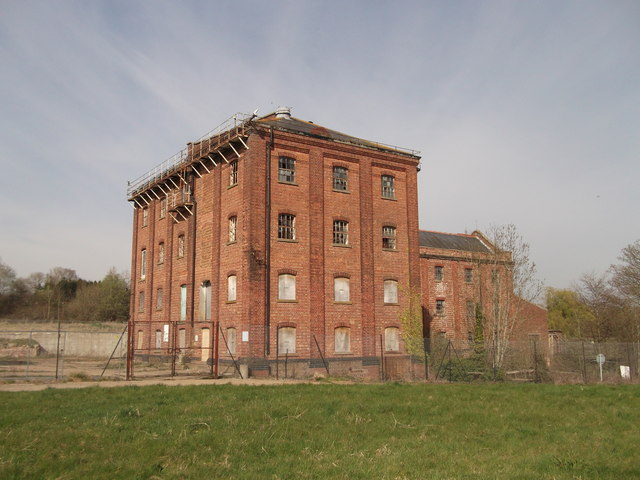 Hodson's Mill, Robertsbridge (2) © David Anstiss :: Geograph Britain ...