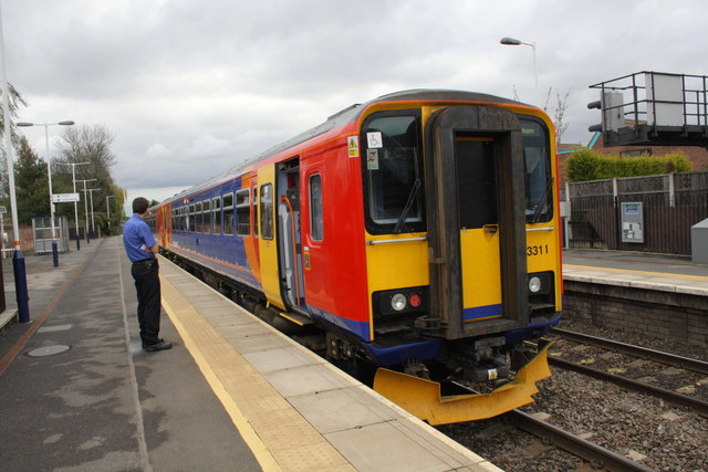 Nottingham train waiting to depart from Attenborough