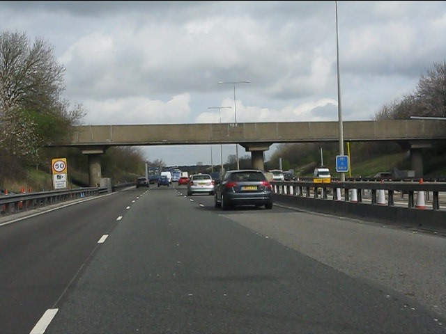 M1 motorway - footbridge near Long Lane... © Peter Whatley cc-by-sa/2.0 ...