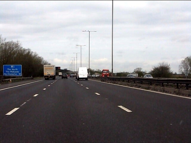 Route confirmatory sign, M1 motorway © Peter Whatley :: Geograph ...