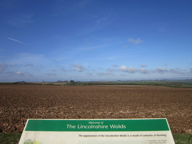 Looking west over the Lincolnshire Wolds