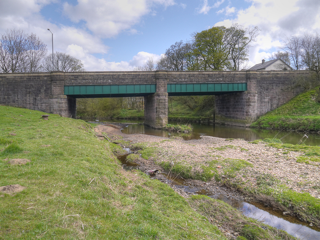 River Calder, Altham Bridge © David Dixon :: Geograph Britain and Ireland