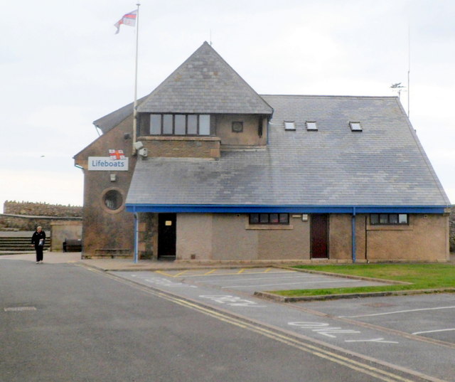 Western Side Of RNLI Lifeboat Station,... © Jaggery Cc-by-sa/2.0 ...