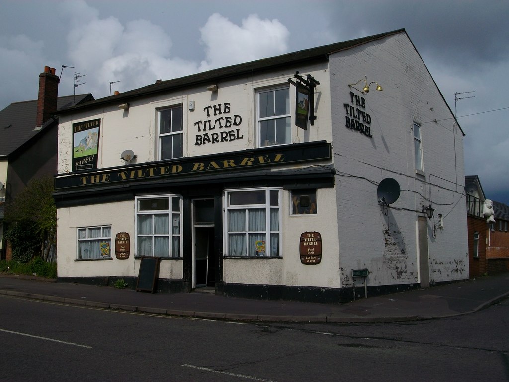 The Tilted Barrel © Stephen Rogerson cc-by-sa/2.0 :: Geograph Britain ...