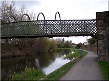 SD4861 : Footbridge over the Lancaster Canal near city centre by Raymond Knapman