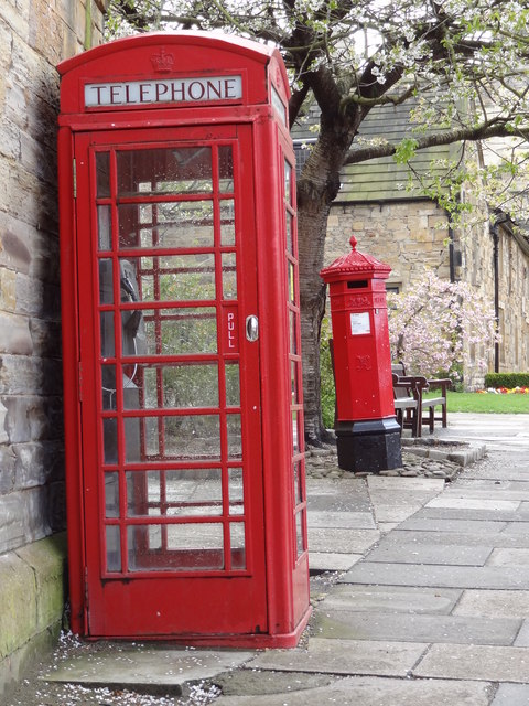 Phone box and Victorian pillar box © Bryan Pready cc-by-sa/2.0 ...