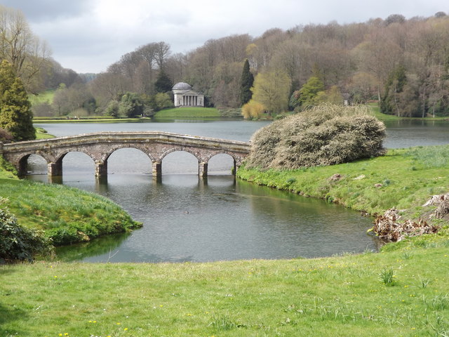 Romantic Landscape, Stourhead © Colin Smith cc-by-sa/2.0 :: Geograph ...