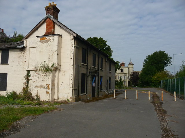 Salisbury - Old Manor Hospital © Chris Talbot cc-by-sa/2.0 :: Geograph ...