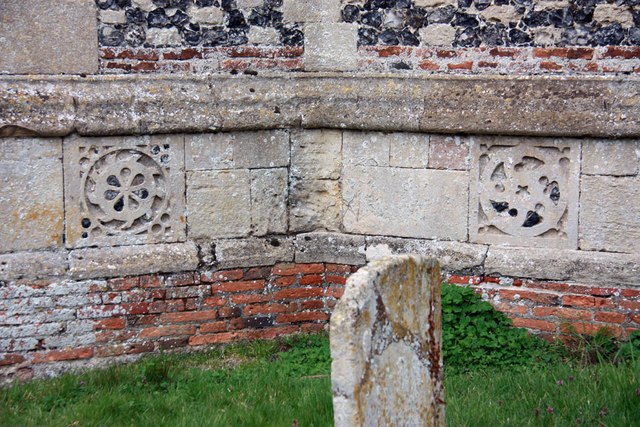St Mary, Ixworth - Stonework
