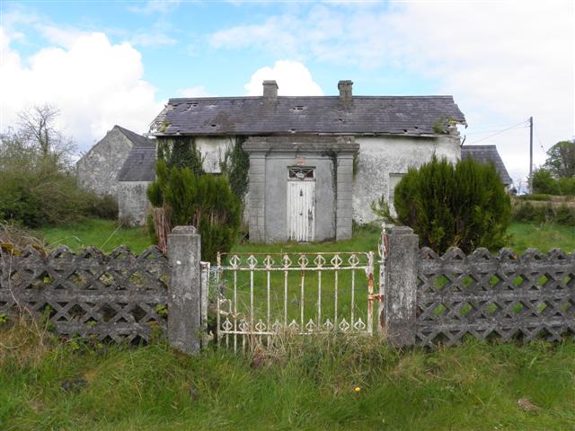 Ruined cottage, Carn © Kenneth Allen cc-by-sa/2.0 :: Geograph Ireland