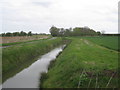 Dike alongside Low Gate