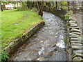 Nant Cwm-parc flows away from Kingsley Place footbridge, Senghenydd