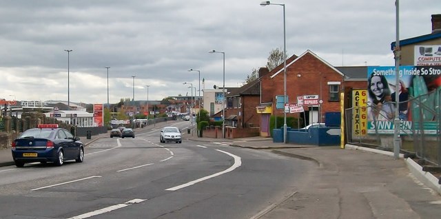 The B102 (Falls Road) south of the junction with Glen Road