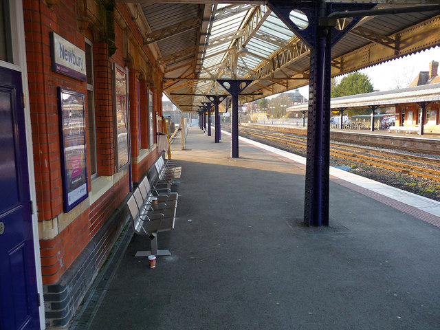 Newbury - Railway Station © Chris Talbot :: Geograph Britain and Ireland