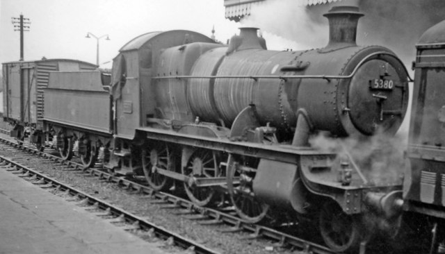 Ex-GWR 2-6-0 at Didcot station © Ben Brooksbank cc-by-sa/2.0 ...