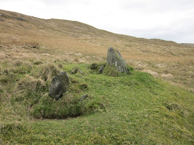 Exposed rocks © Patrick Mackie :: Geograph Britain and Ireland