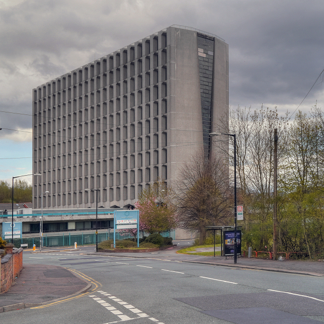 Hexagon Tower, Crumpsall Vale © David Dixon cc-by-sa/2.0 :: Geograph ...