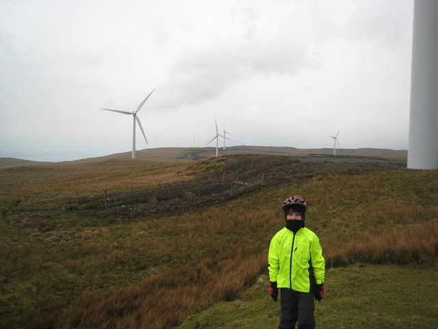Cocklaw Wind Turbine looking West