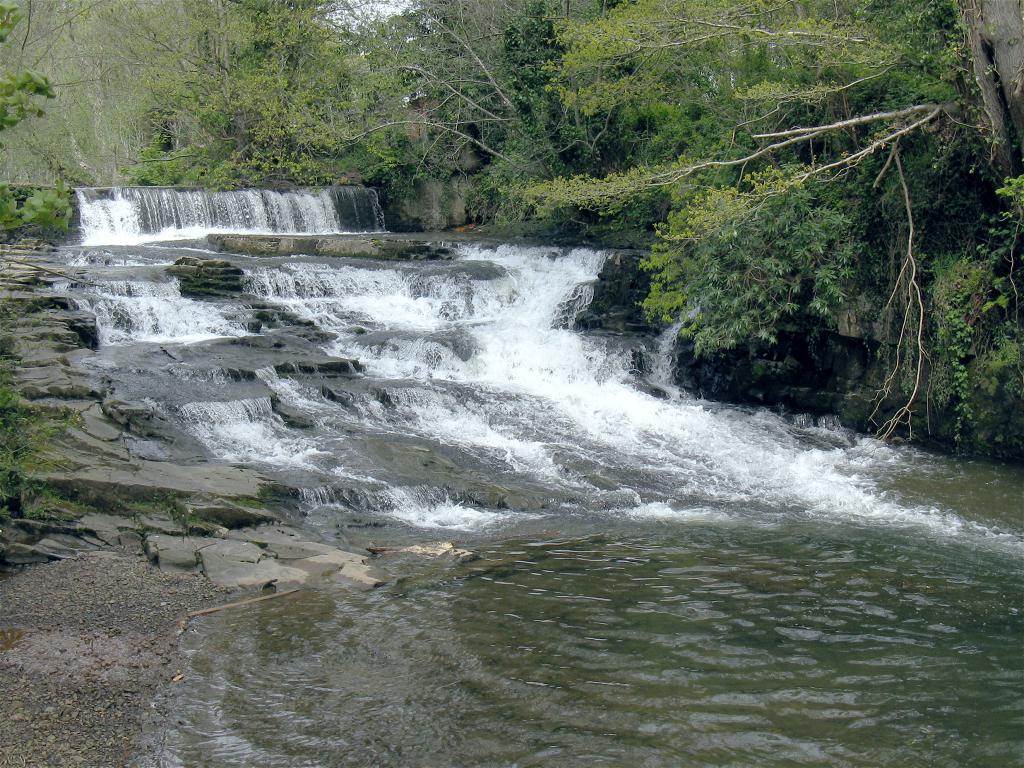 Weir and cascades on the Lower Clydach... © Nigel Davies cc-by-sa/2.0 ...