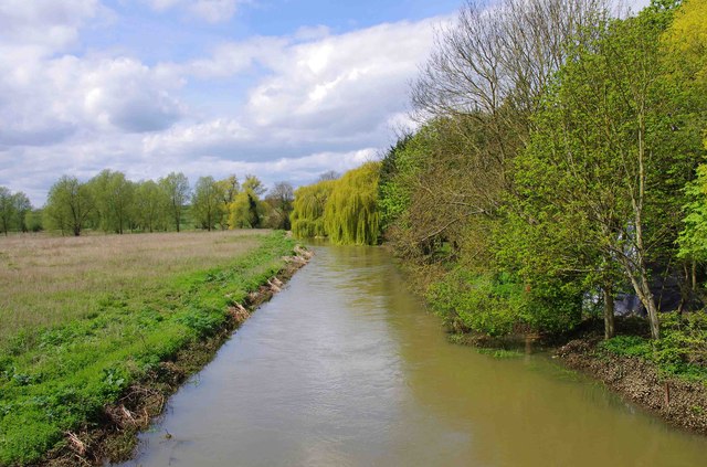 River Nene, near Oundle © P L Chadwick cc-by-sa/2.0 :: Geograph Britain ...