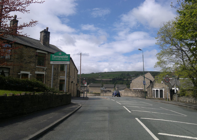 Welcome to Mossley: Welcome to Tameside © Steven Haslington :: Geograph ...